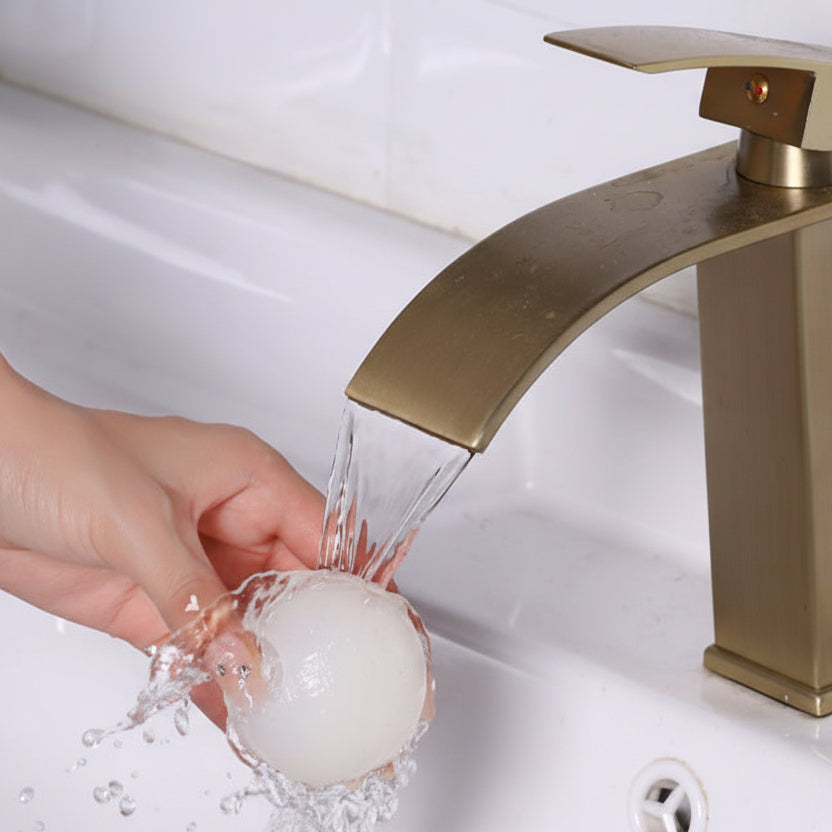 Reusable Dog / Cat / Pet Hair Remover Ball For Fur-Free Clothes Anywhere